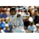 New Zealand cricketer Brendon McCullum signed memorabilia, Comprises: signed Puma Mini bat (same