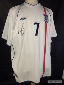 David Beckham signed white England No. 7 home replica jersey, season 2002, short-sleeved, 'Love,