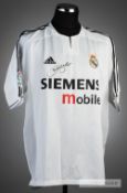 David Beckham signed white Real Madrid CF replica jersey, short-sleeved, LFP LA LIGA sleeve badge,