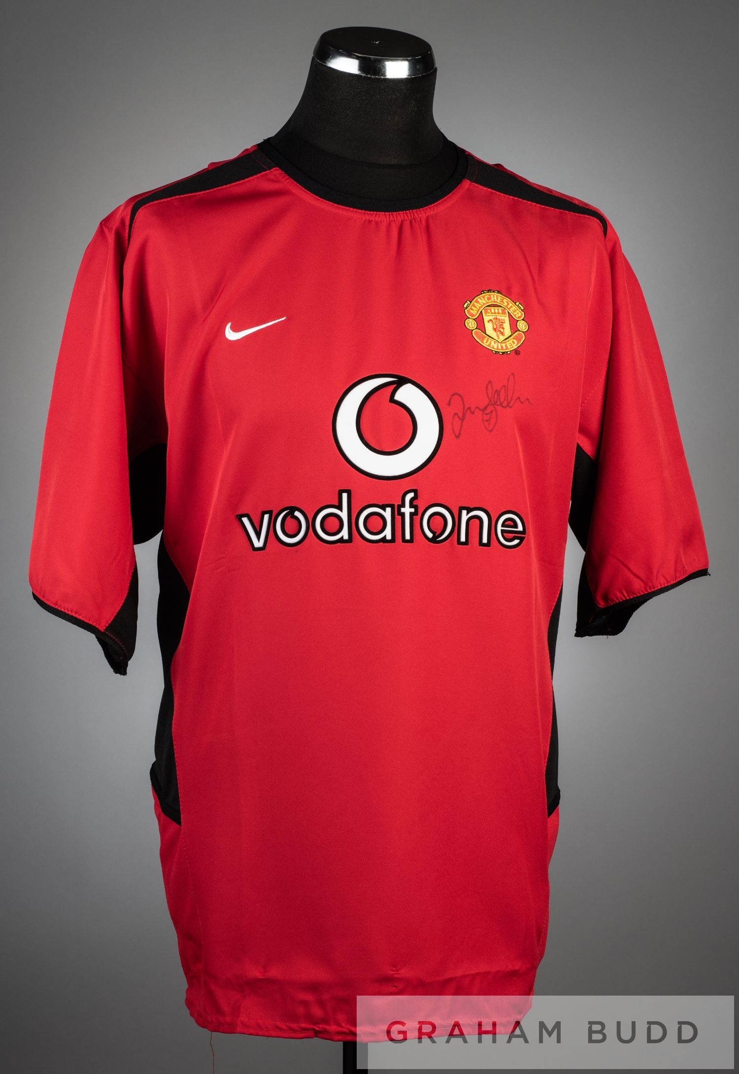 David Beckham signed red Manchester United No. 7 Premier League winners 2002-03 replica jersey,
