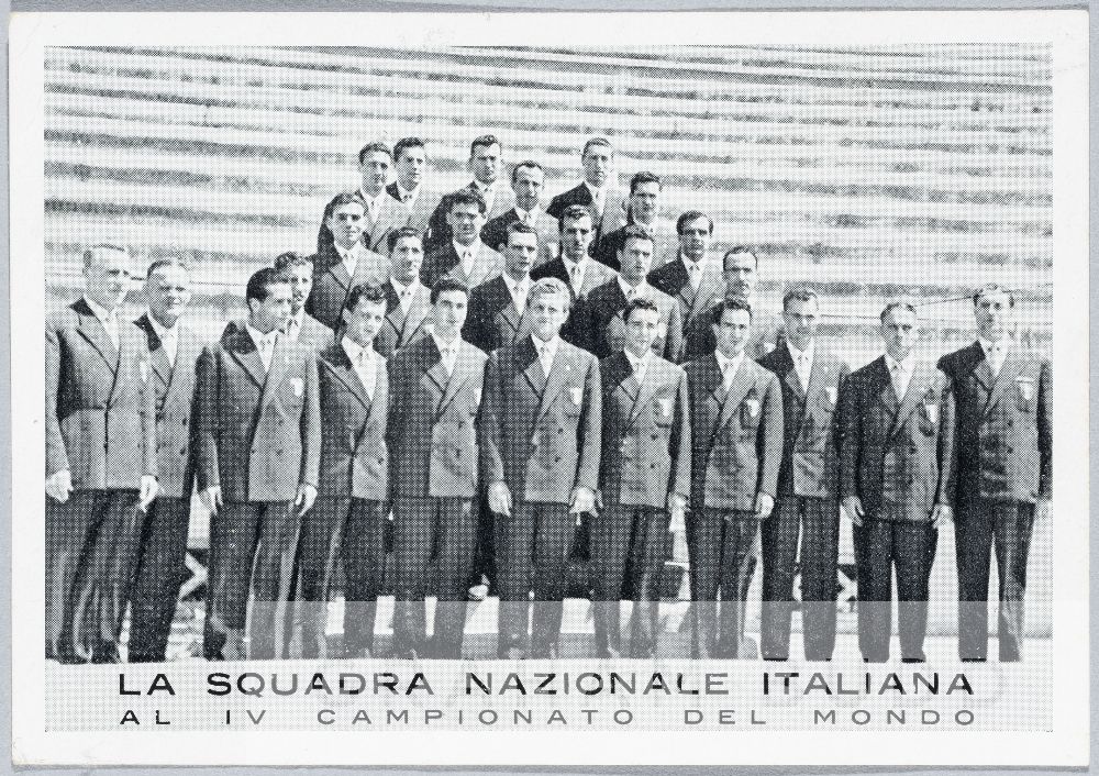 FIFA 1950 Brazil World Cup official Italian Federation team postcard,  featuring the Italian team in