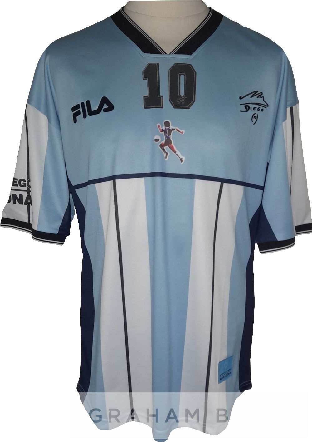 Diego Maradona signed Argentina national team tribute jersey, signed to the reverse in black marker, - Image 2 of 3