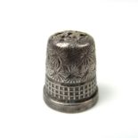 A George V silver thimble