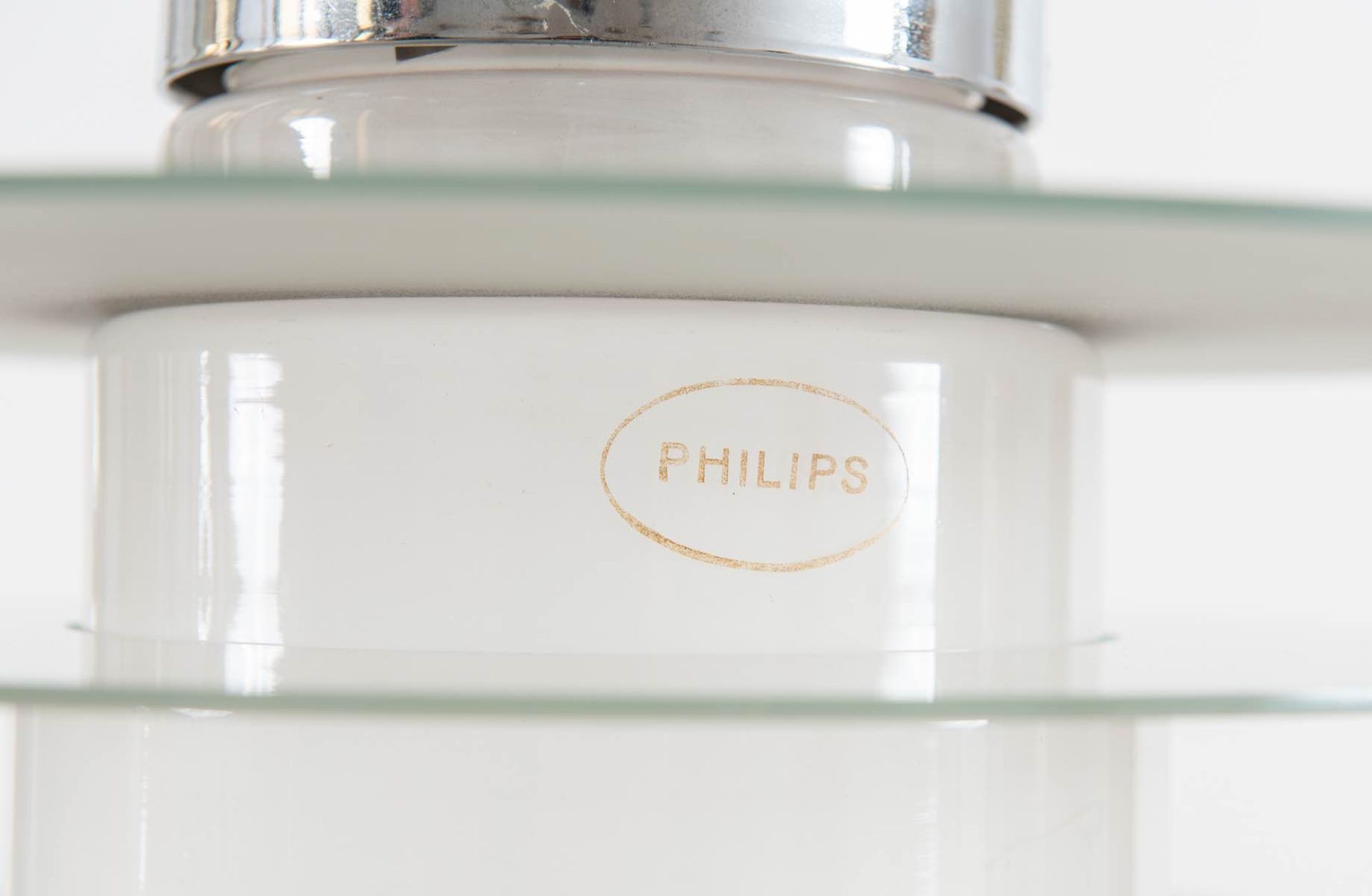 Philips, Lampadario con struttura cromata e dischi di vetro, Anni ‘30. - Image 2 of 2