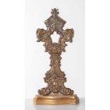 Manifattura Italiana, XVIII-XIX secolo, Reliquiario in legno con lastra in metallo sbalzato,