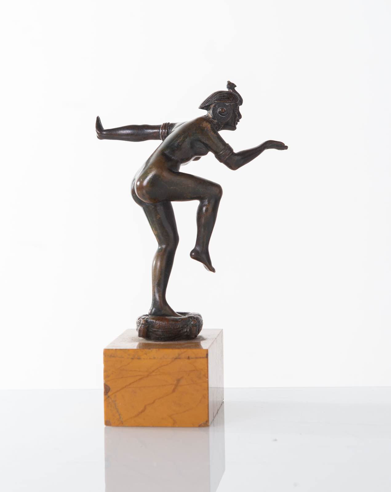 Francia - Anni ‘30, Scultura in bronzo raffigurante “Danzatrice Egiziana”.