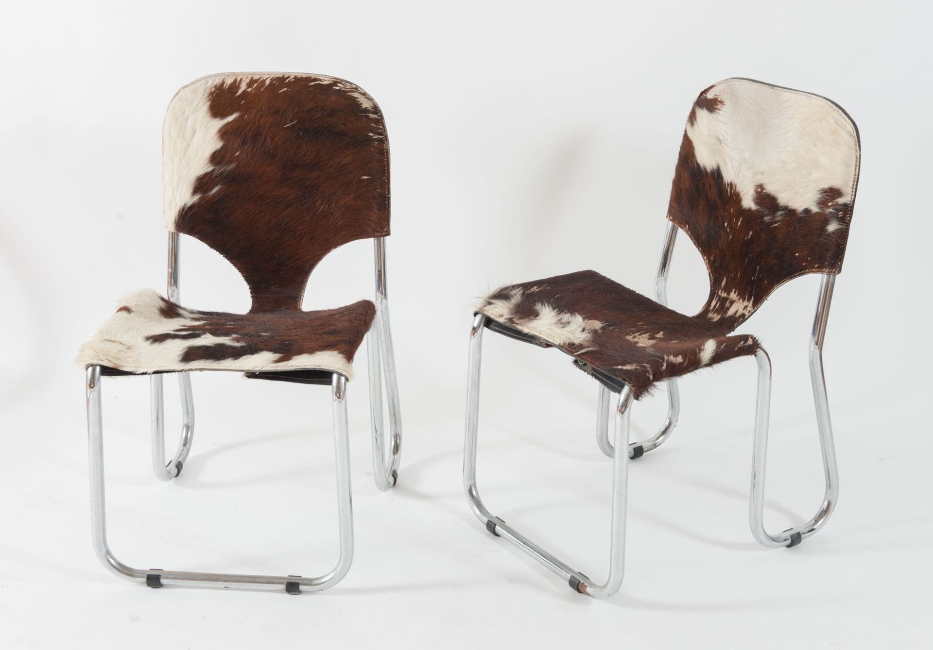 Quattro sedie in tubolare cromato e rivestimento in cavallino, Anni ‘70. - Bild 3 aus 3