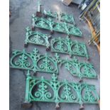 Approx 570cm of cast iron railing in several pieces, 60cm high Condition Report: Available upon