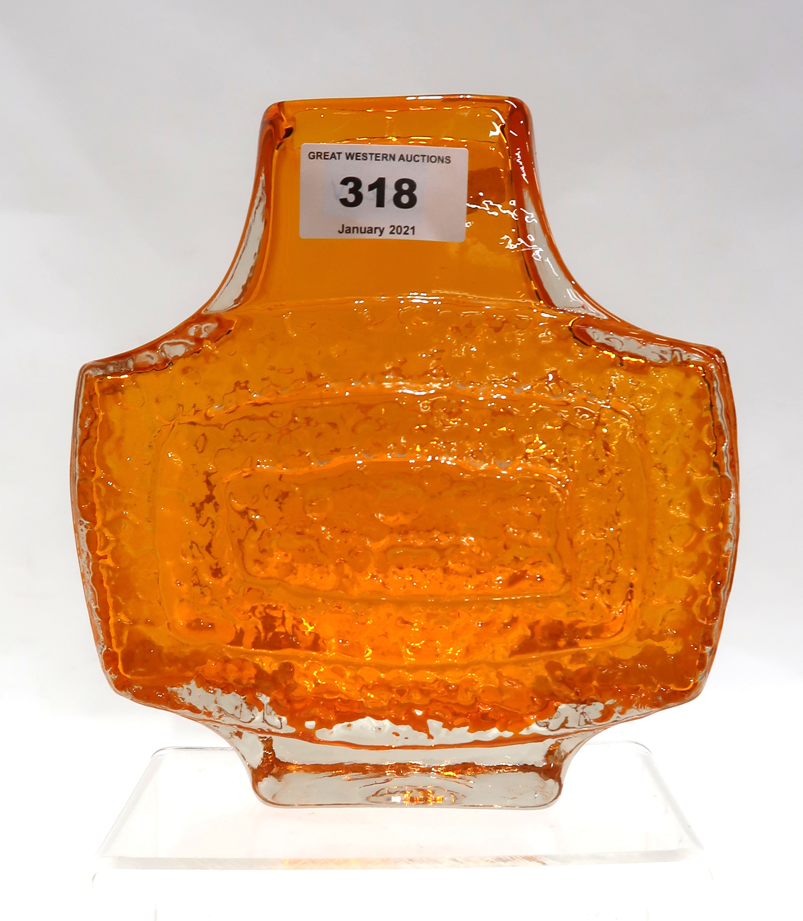 A Geoffrey Baxter for Whitefriars tangerine TV vase, 18cm high Condition Report: nice condition.