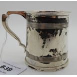 A silver christening mug, Sheffield 1922, 6.8cm high, 142gms Condition Report: Available upon