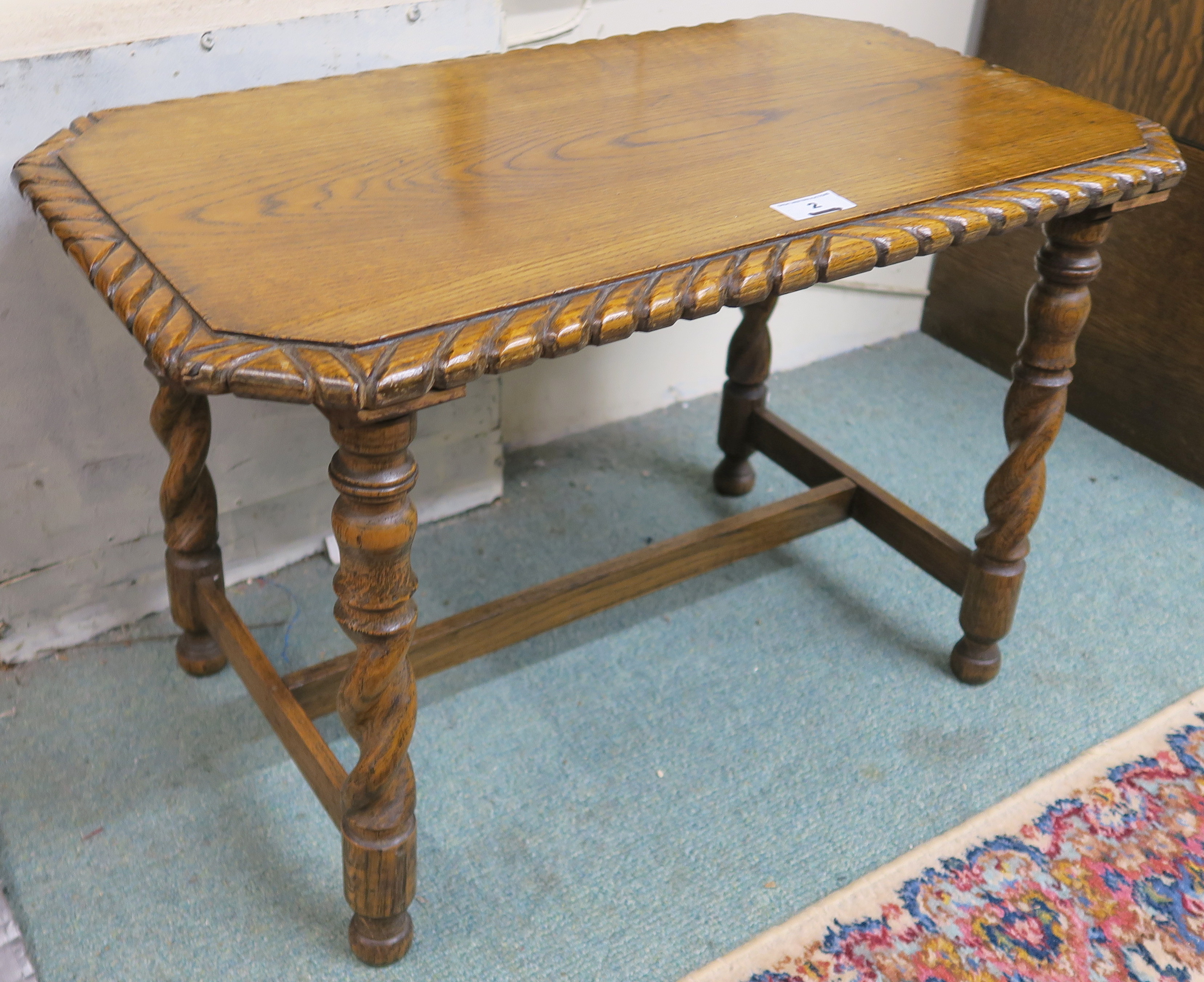 An oak side table with barley twist supports and two hanging wall shelves (3) Condition Report: - Image 2 of 2