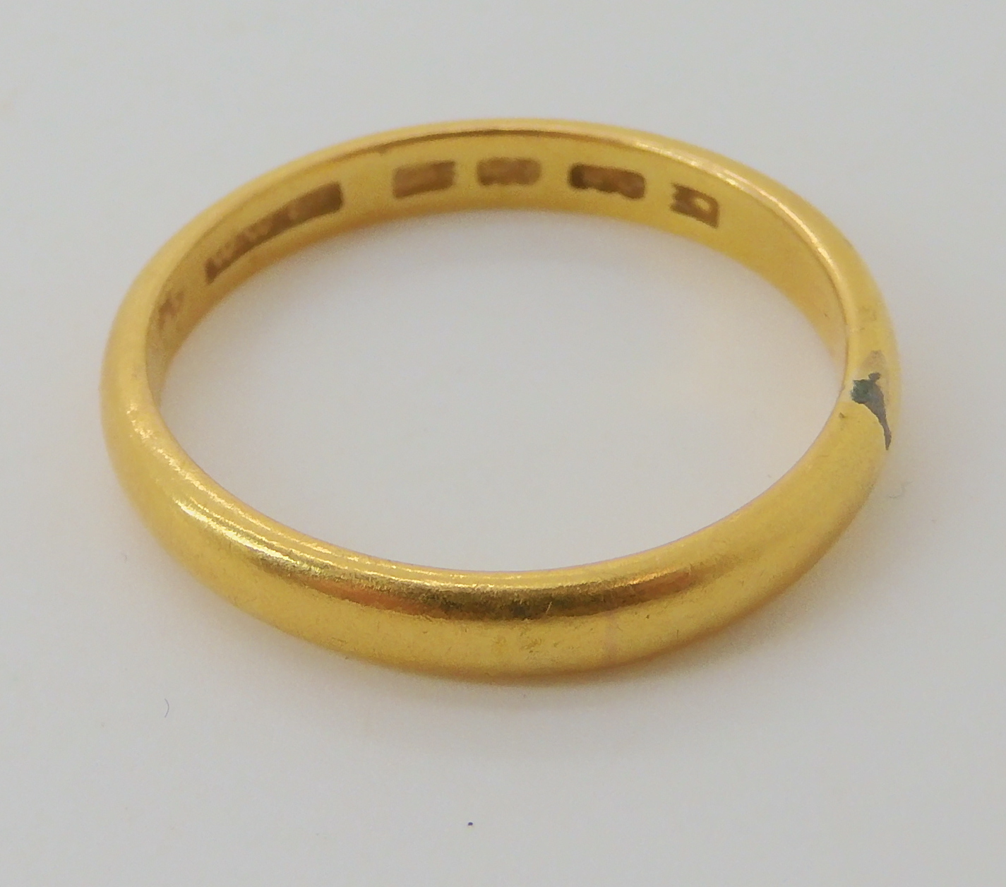 A 22ct gold wedding ring, hallmarked London 1885, size Q, weight 4gms Condition Report: Available