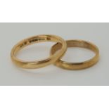 Two 9ct gold wedding bands, sizes L1/2 and P, weight 4.7gms Condition Report: Available upon