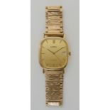 A 9CT GOLD GENTS ROAMER QUARTZ WATCH gold coloured dial, baton numerals, and hands, and date