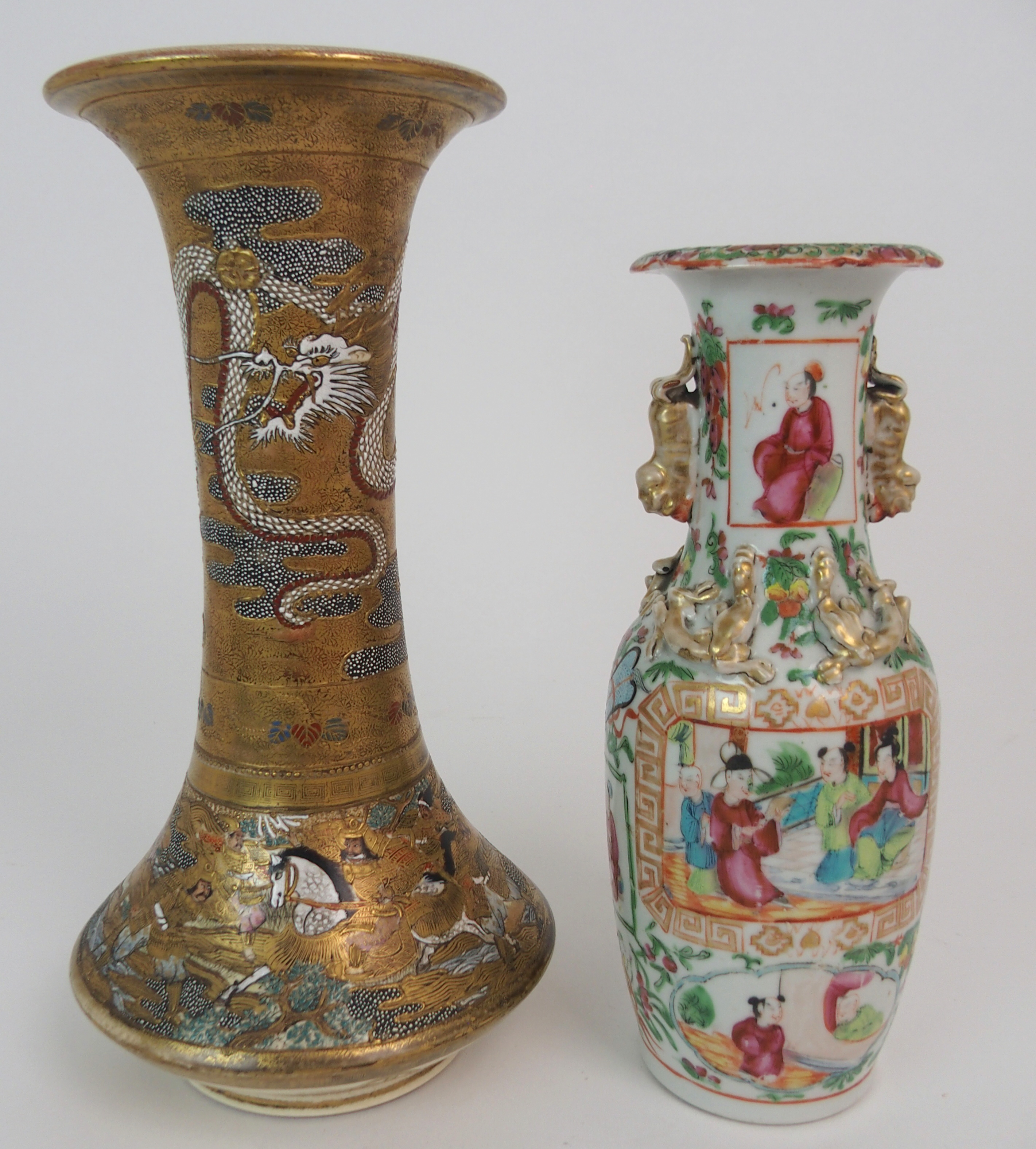 A SATSUMA TRUMPET SHAPED VASE painted with a dragon above warriors in conflict, gilt mon to vase - Image 2 of 11