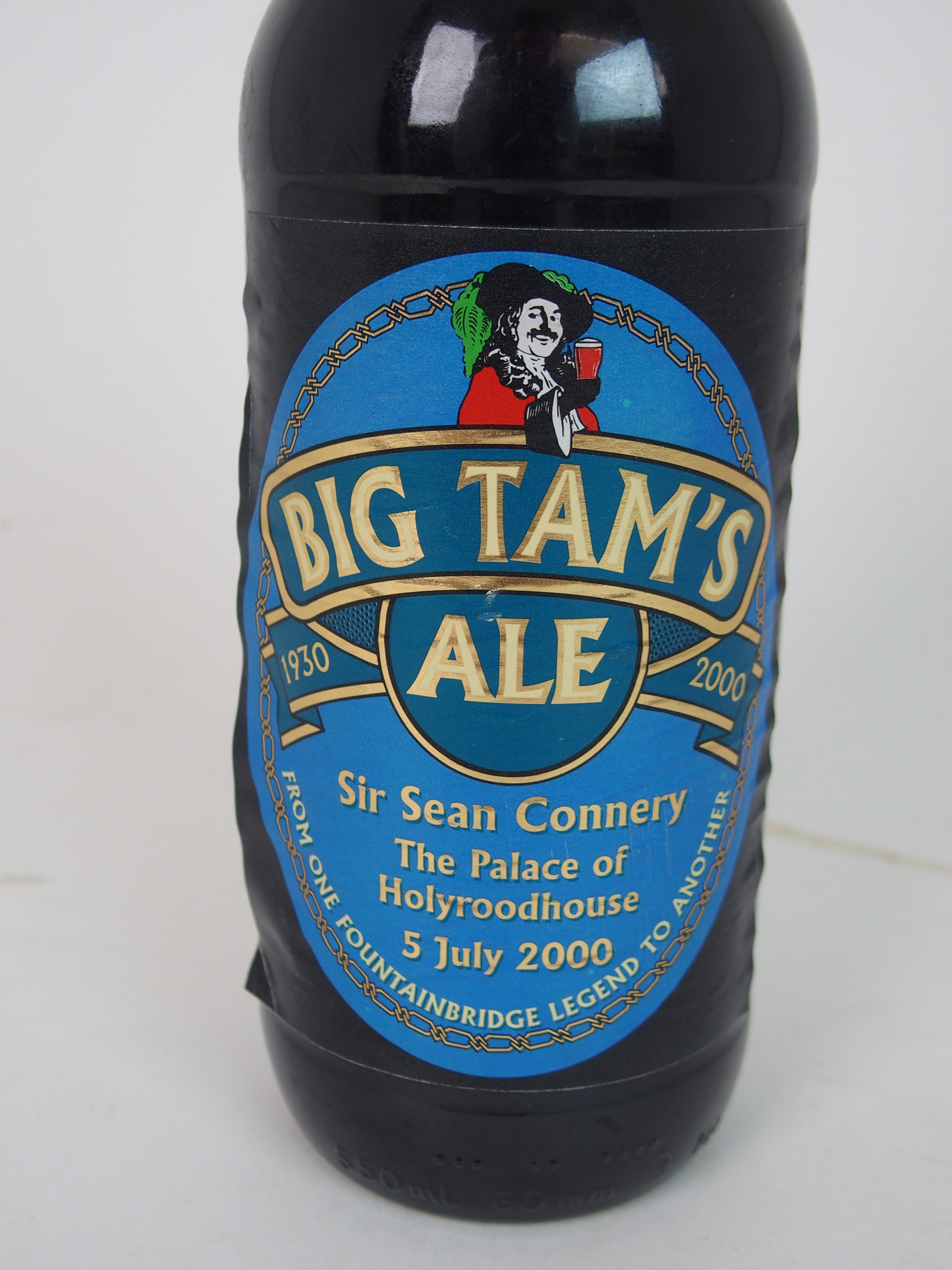 A BOTTLE OF BIG TAM'S ALE to commemorate Sir Sean Connery's Knighthood, 5th July 2000 Condition - Image 2 of 5