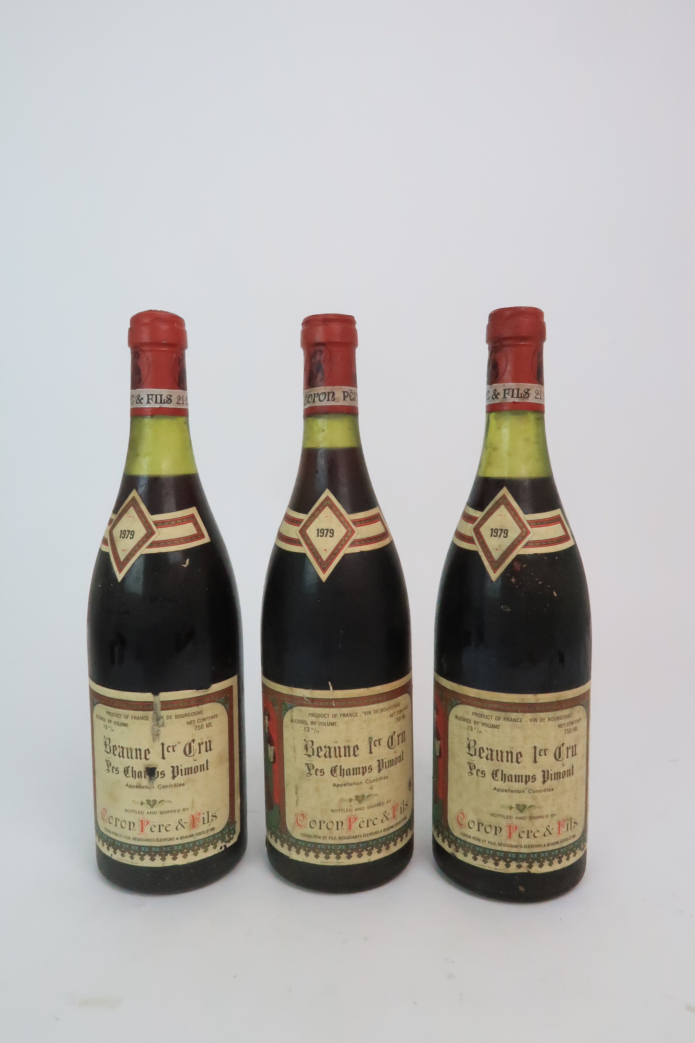 A BOTTLES OF CHATEAU LYNCH BAGES, 1966 label poor, Chateau Gloria St Julien, 1970 and three - Image 4 of 4