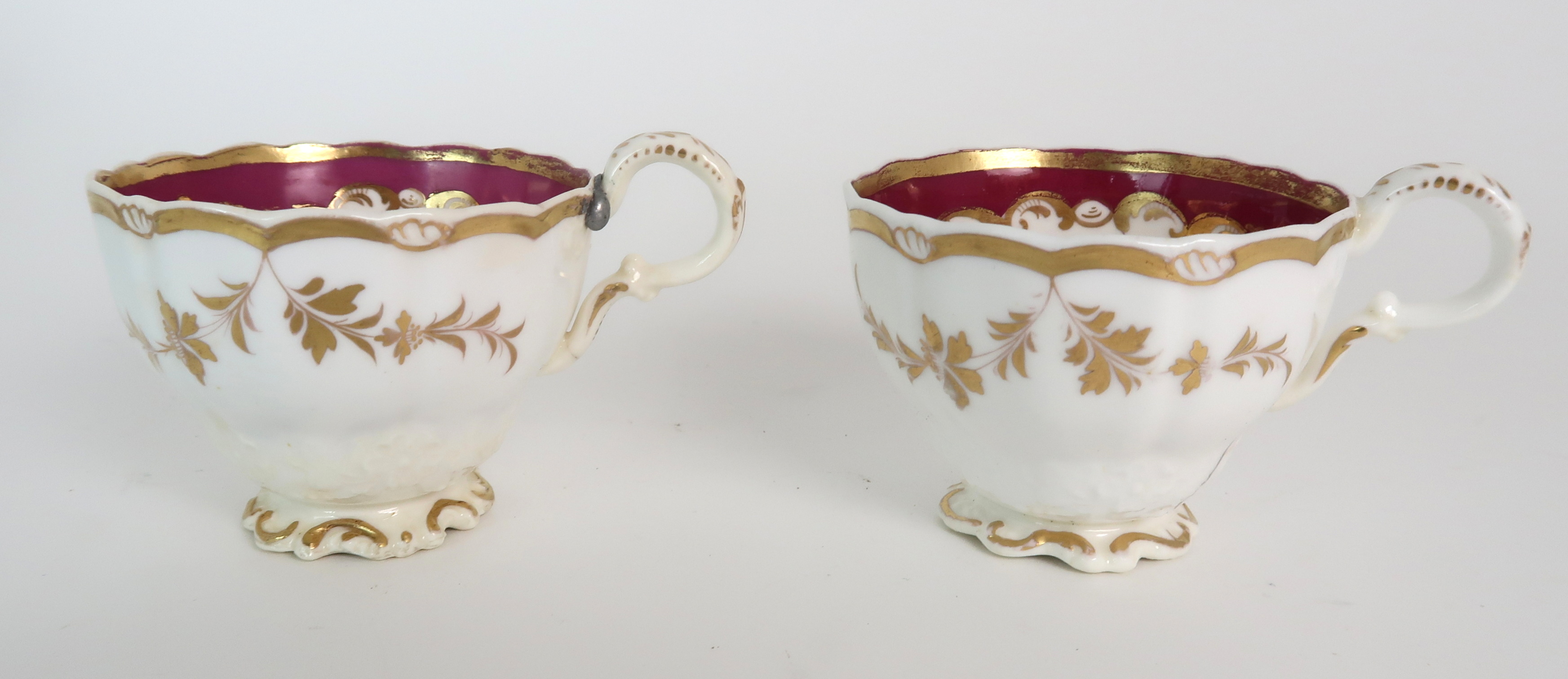 A HICKS AND MEIGH TEA AND COFFEE SET the white ground with maroon and gilt borders, surrounding - Image 13 of 13