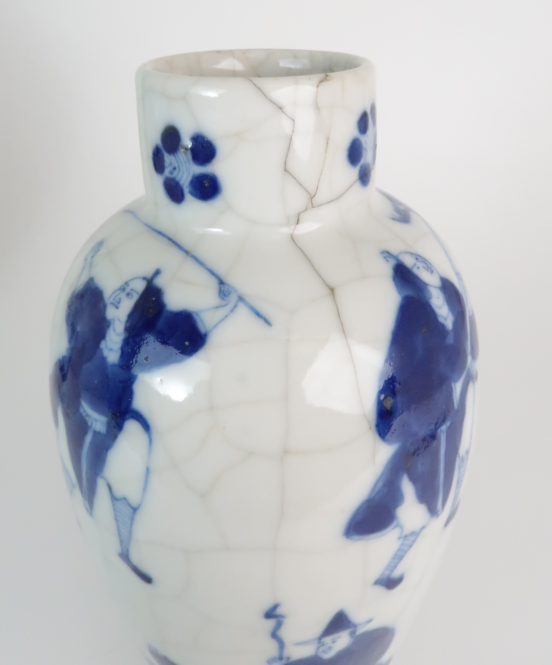 A CHINESE BLUE AND WHITE BALUSTER VASE AND COVER painted with numerous figures within foliate - Image 17 of 19