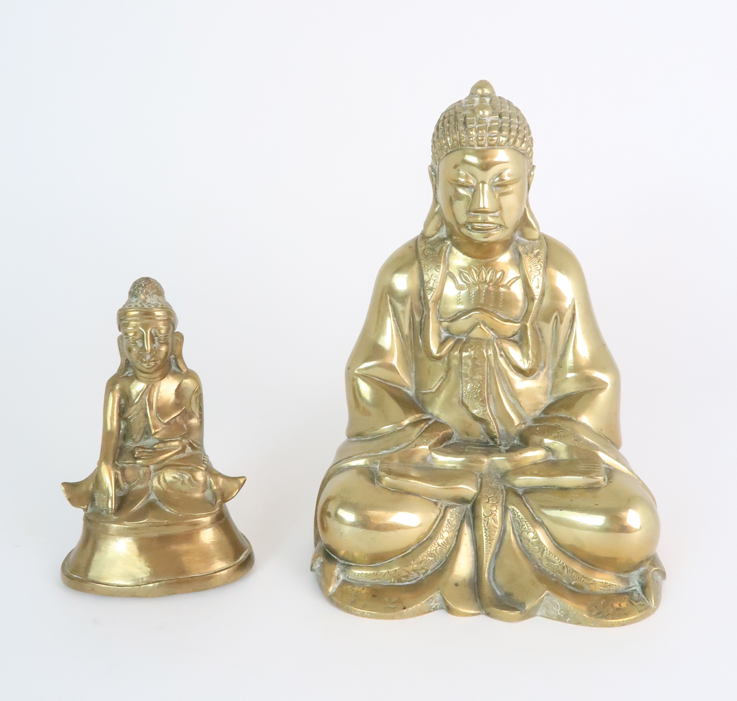 AN ASIAN BRASS MODEL OF BUDDHA seated in the lotus position and with carved wood base, 24.5cm - Image 5 of 10