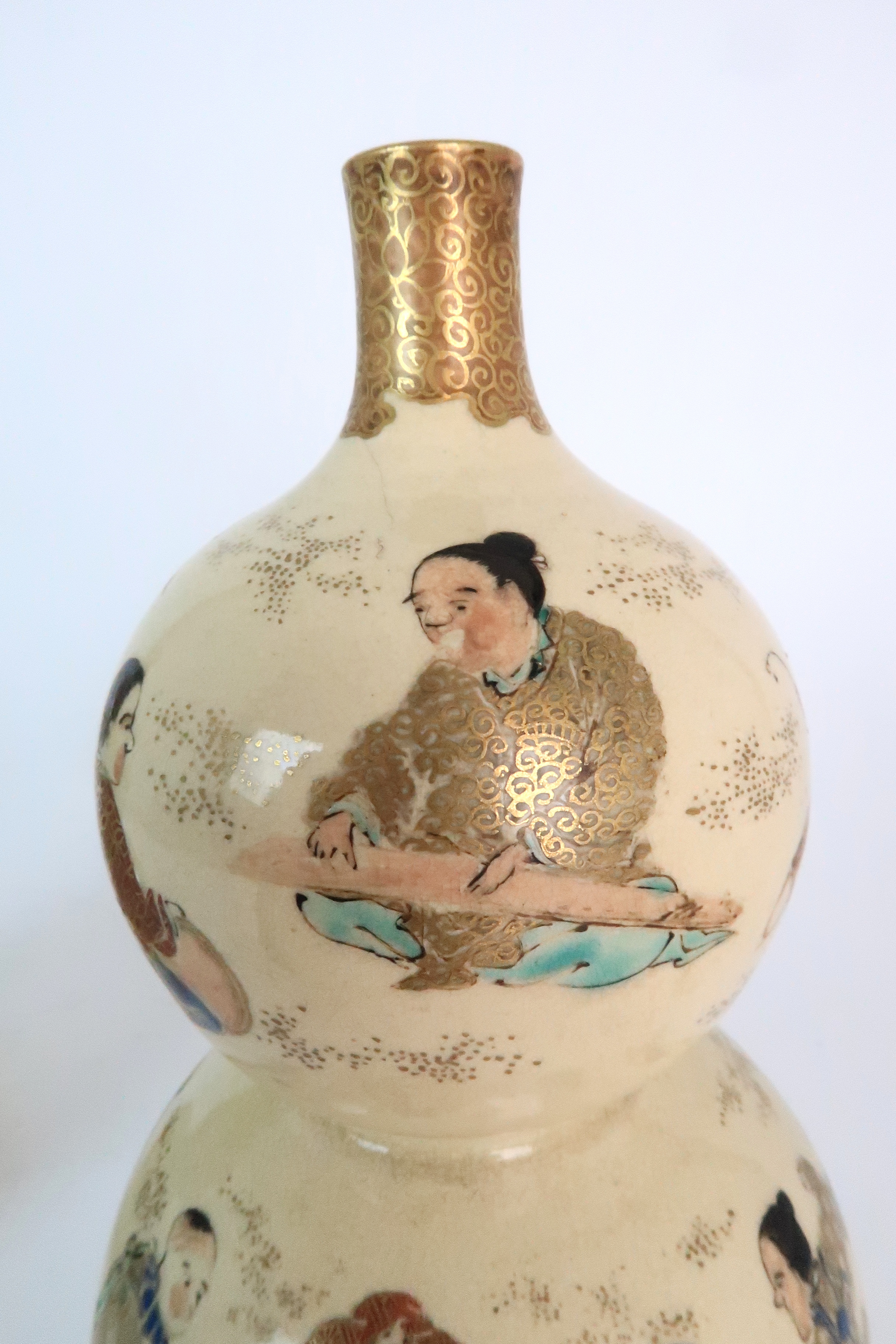 A PAIR OF SATSUMA DOUBLE GOURD VASES each painted with figures playing in gardens, with red and gilt - Image 7 of 12