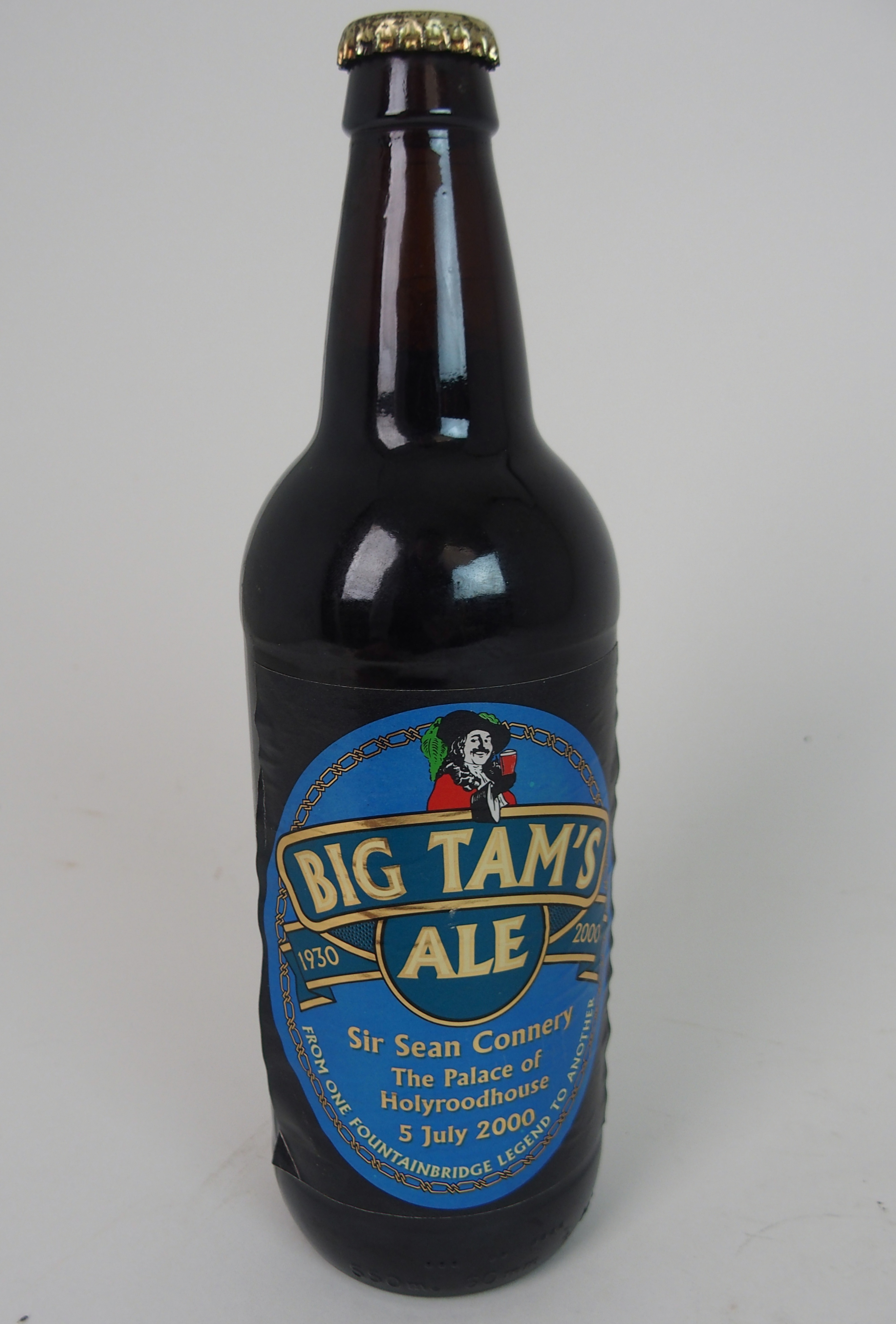 A BOTTLE OF BIG TAM'S ALE to commemorate Sir Sean Connery's Knighthood, 5th July 2000 Condition - Image 4 of 5