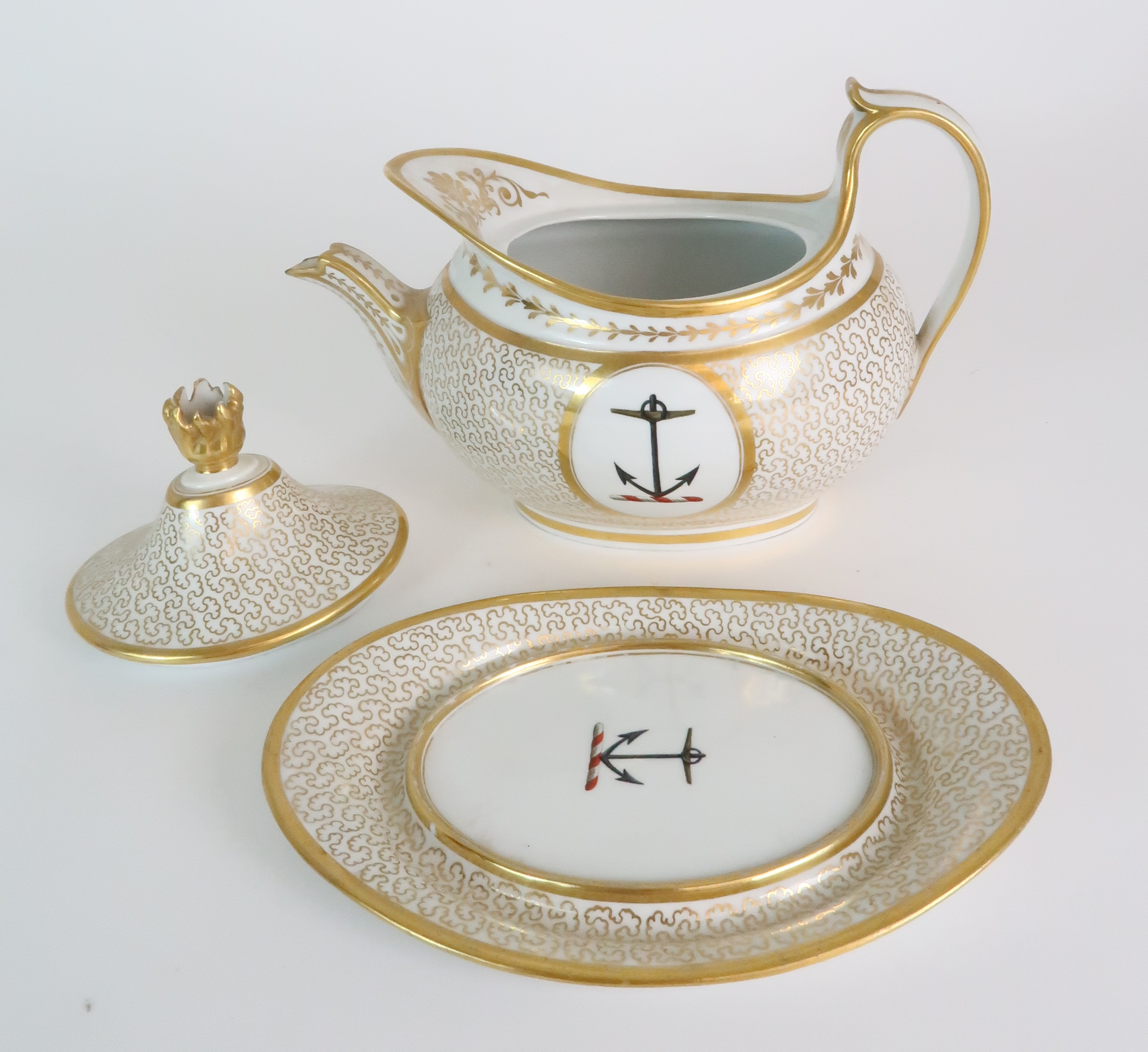 AN EARLY 19TH CENTURY BARR FLIGHT & BARR OVAL TEAPOT, COVER AND MATCHING STAND the cover with gilt - Image 5 of 8
