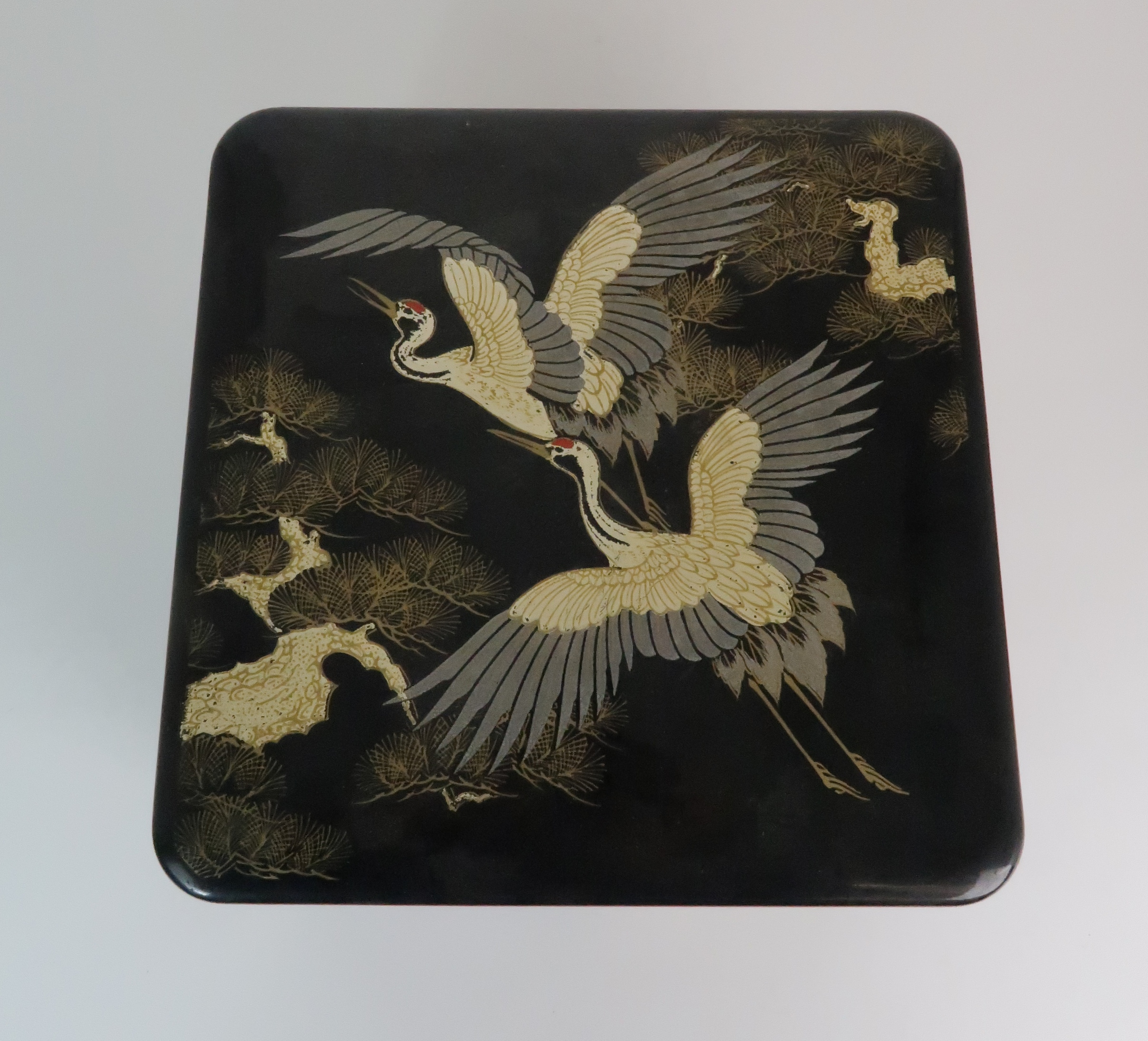 A JAPANESE LACQUERED BOX with two sections, painted with two storks amongst pine trees, 15cm high, - Image 5 of 7