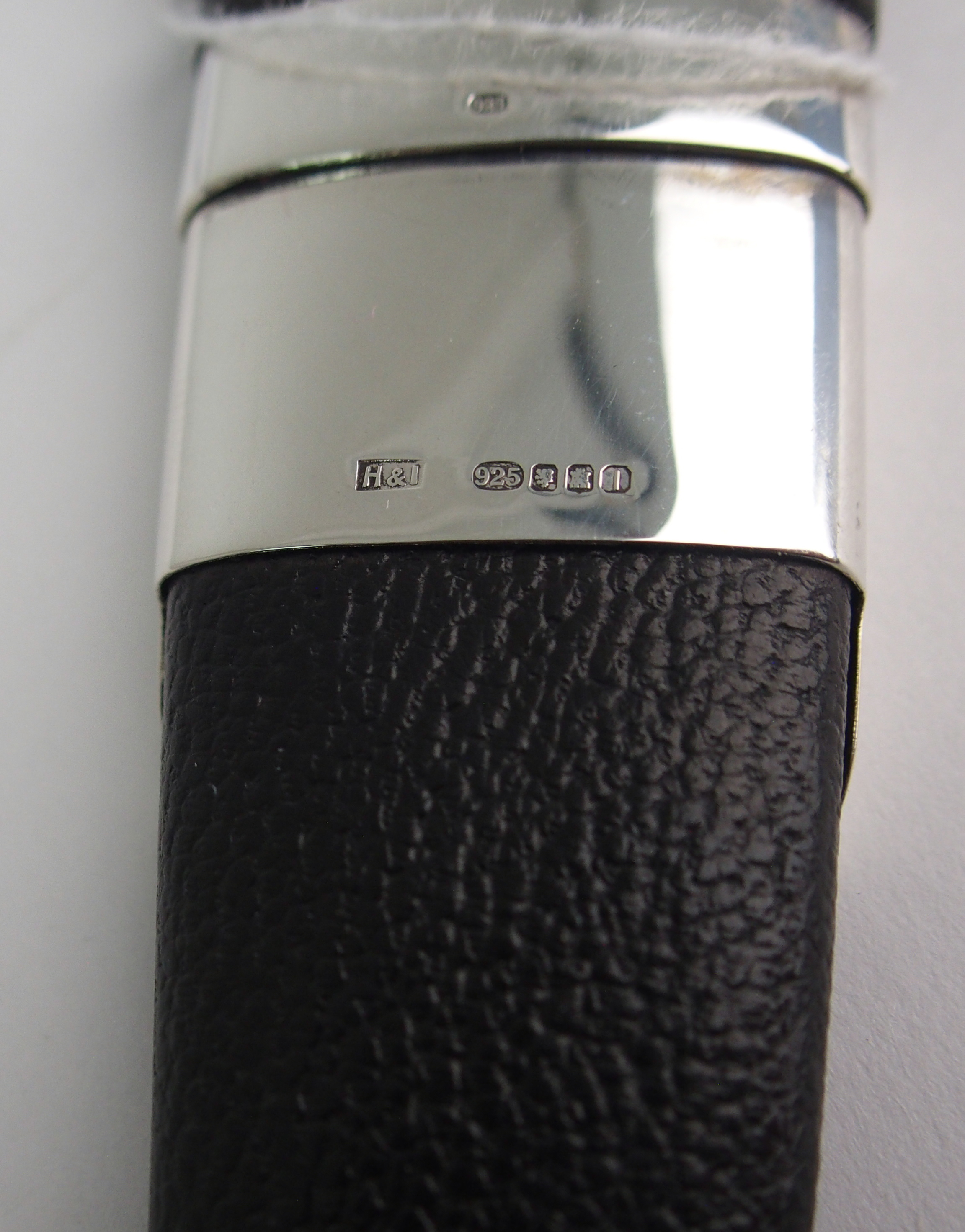 A SILVER-MOUNTED SGIAN DUBH BY HAMILTON & INCHES with black goatskin scabbard and hand carved - Image 3 of 3