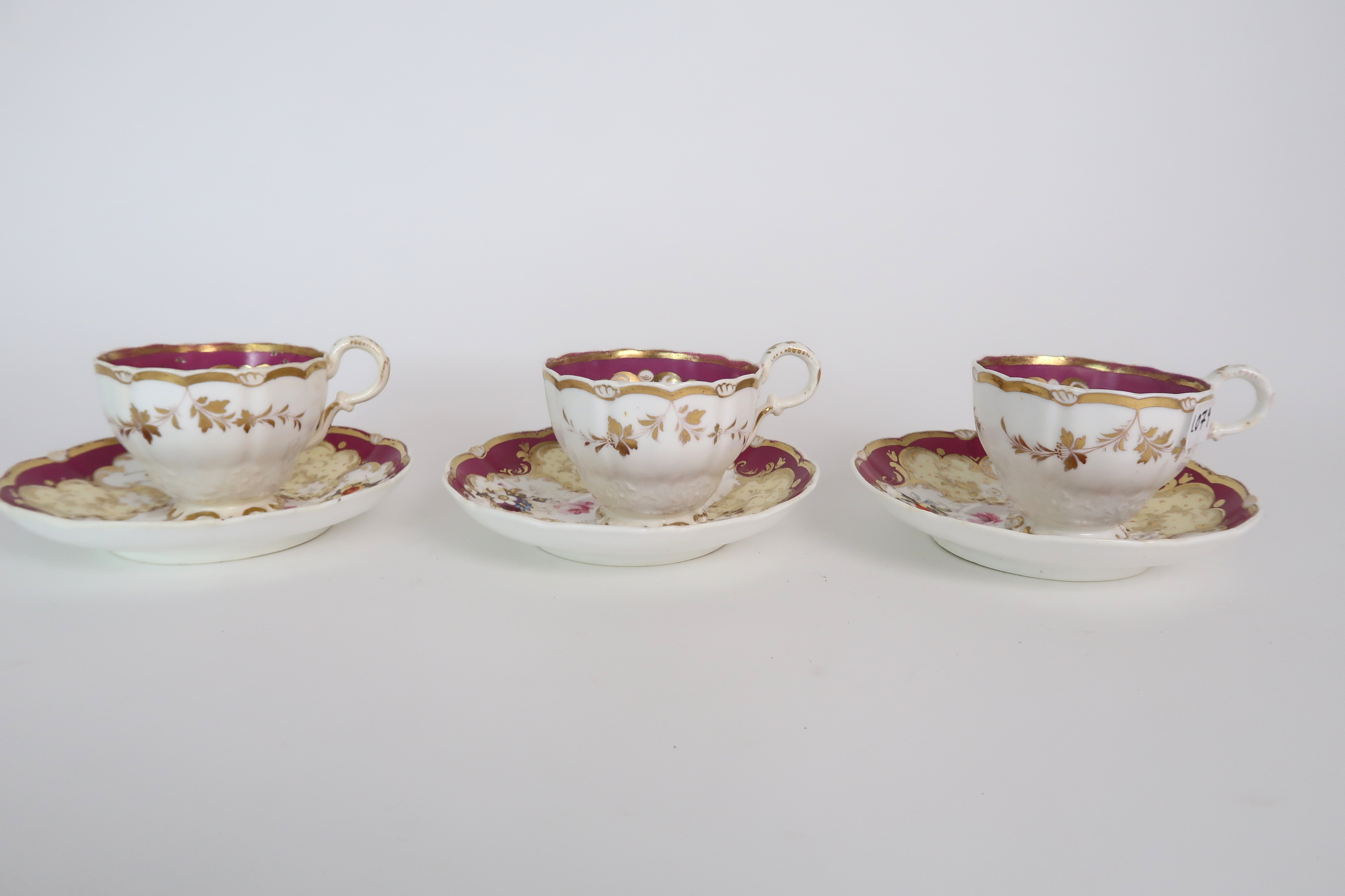 A HICKS AND MEIGH TEA AND COFFEE SET the white ground with maroon and gilt borders, surrounding - Image 6 of 13