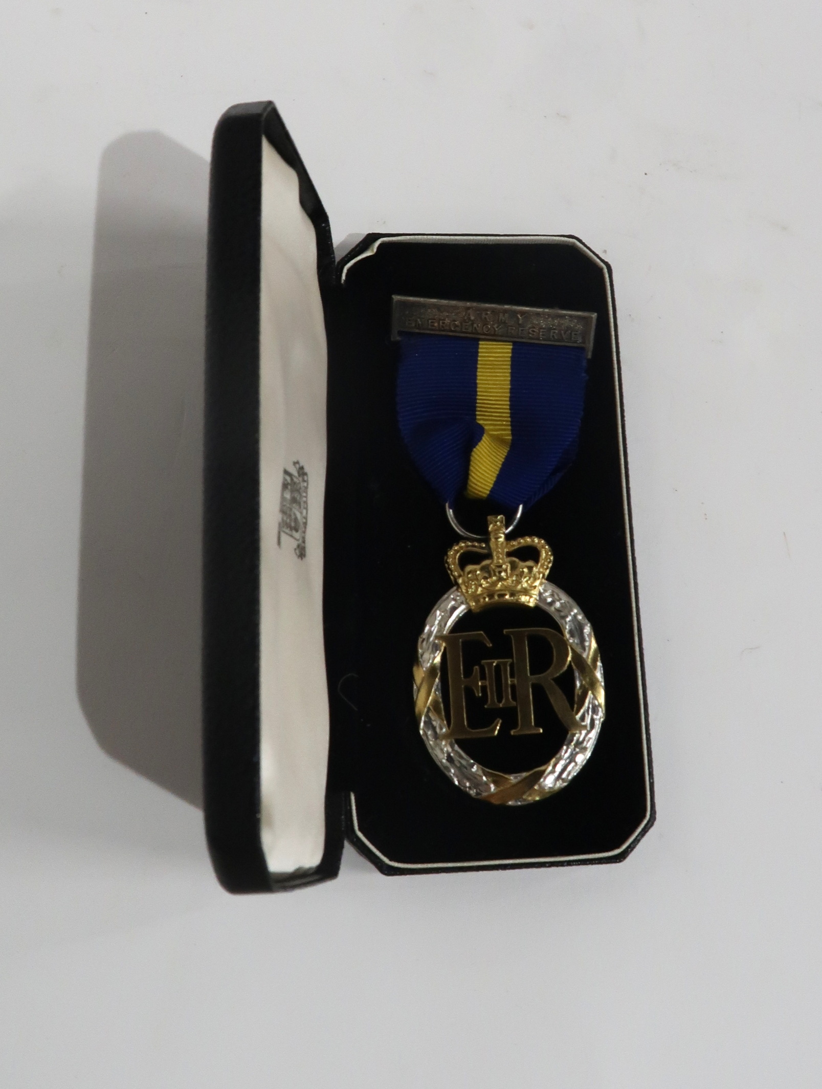 *WITHDRAWN* A CASED QUEEN ELIZABETH ARMY EMERGENCY RESERVE MEDAL 1963 in box of issue - Image 2 of 4