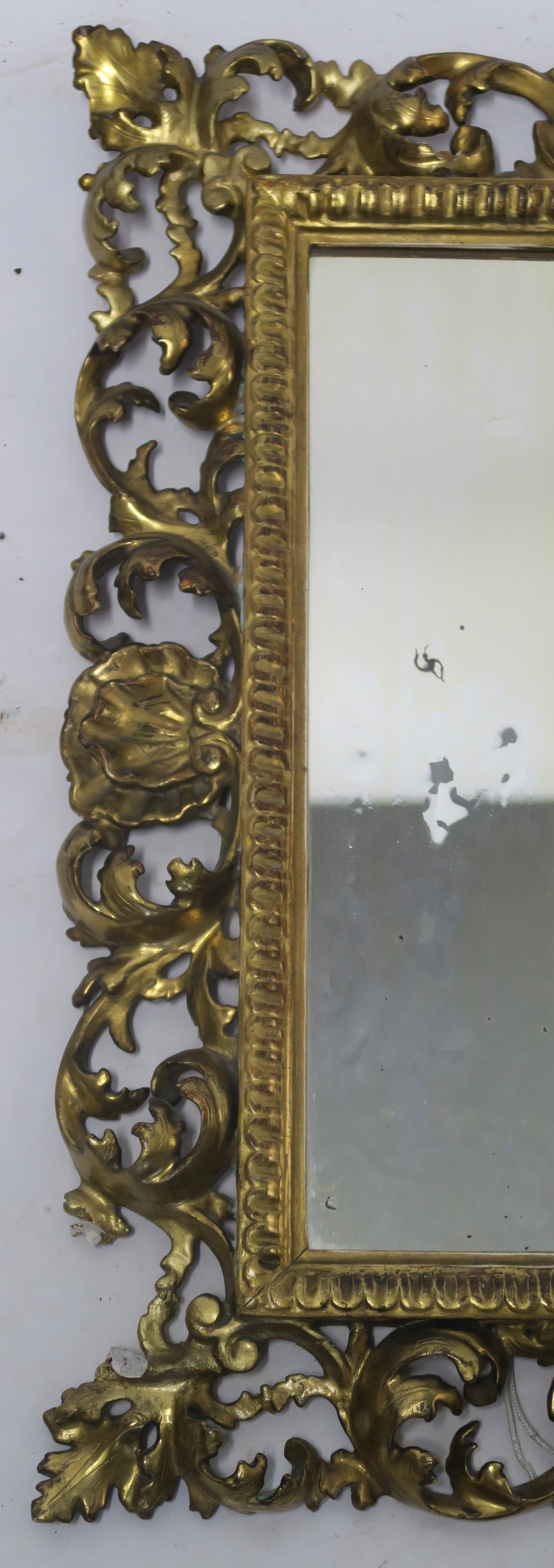 AN ITALIAN GILTWOOD WALL MIRROR, 60cm high x 51cm wide Condition Report: Available upon request - Image 5 of 9