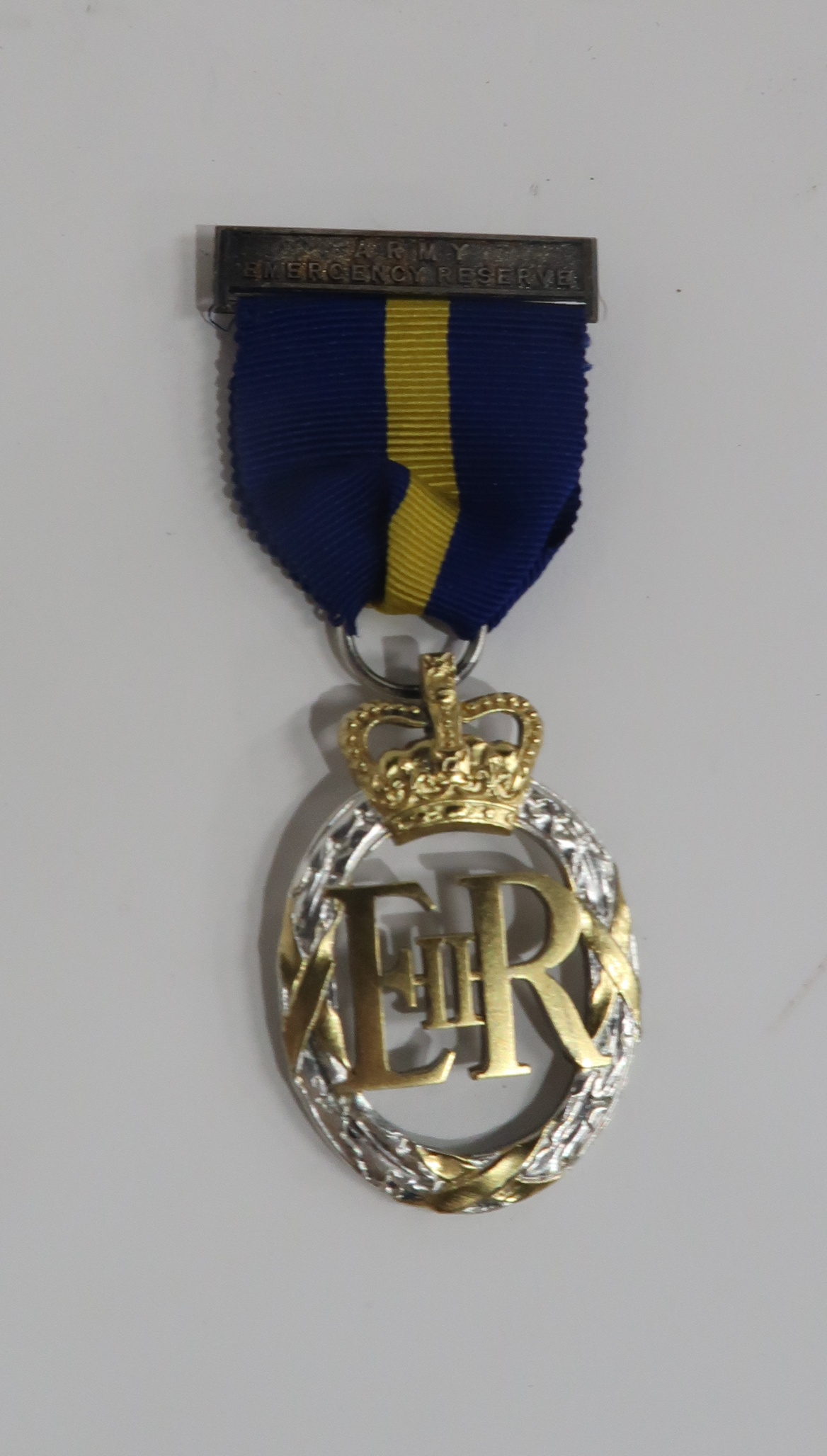 *WITHDRAWN* A CASED QUEEN ELIZABETH ARMY EMERGENCY RESERVE MEDAL 1963 in box of issue - Image 3 of 4