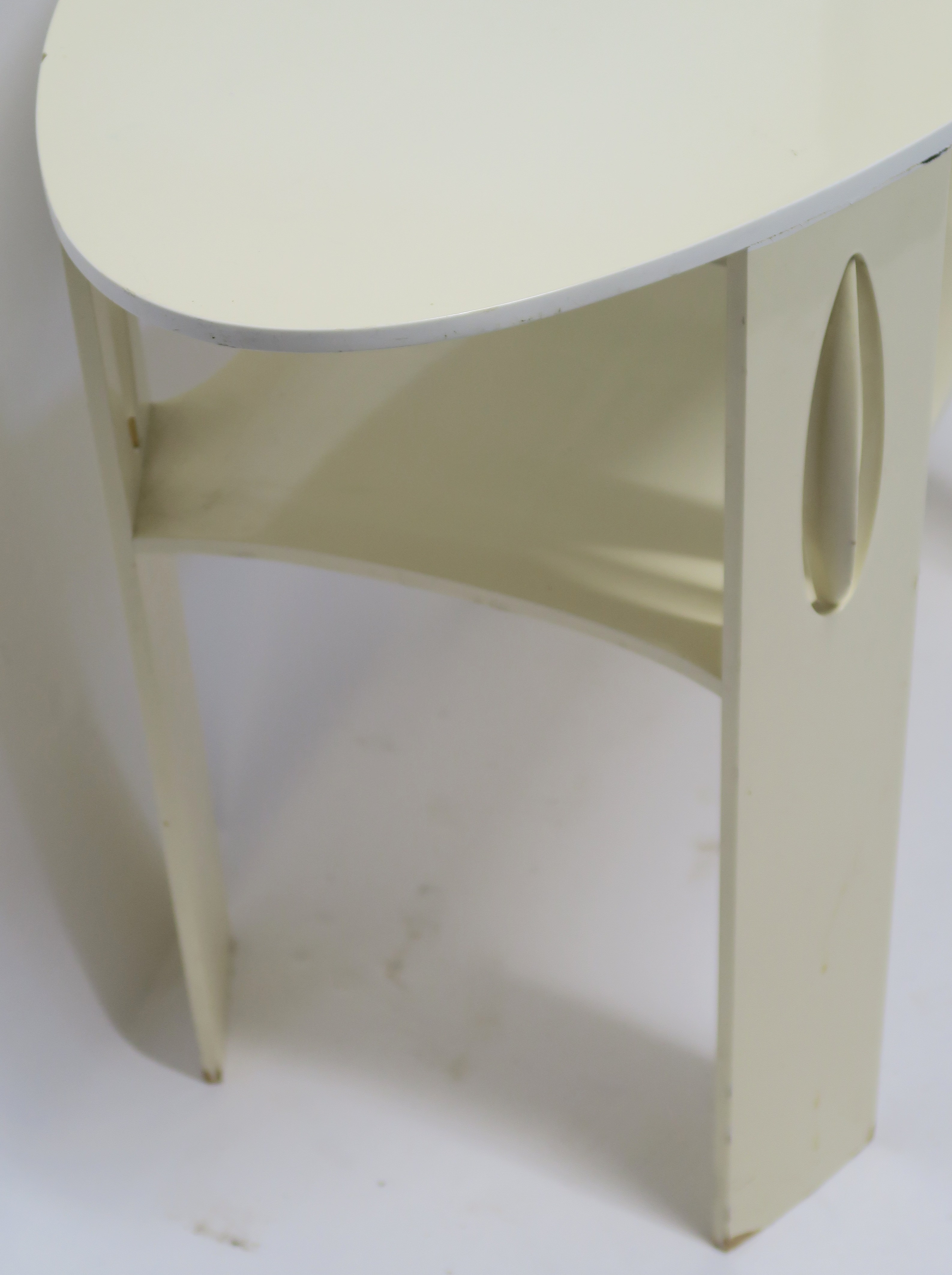 AN OVAL WHITE LACQUERED OCCASSIONAL TABLE after Charles Rennie Mackintosh, 61cm high, 93cm wide - Image 5 of 6