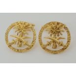 A pair of 18ct gold cufflinks with Saudi Arabia crest, weight 10.7gms Condition Report: Available