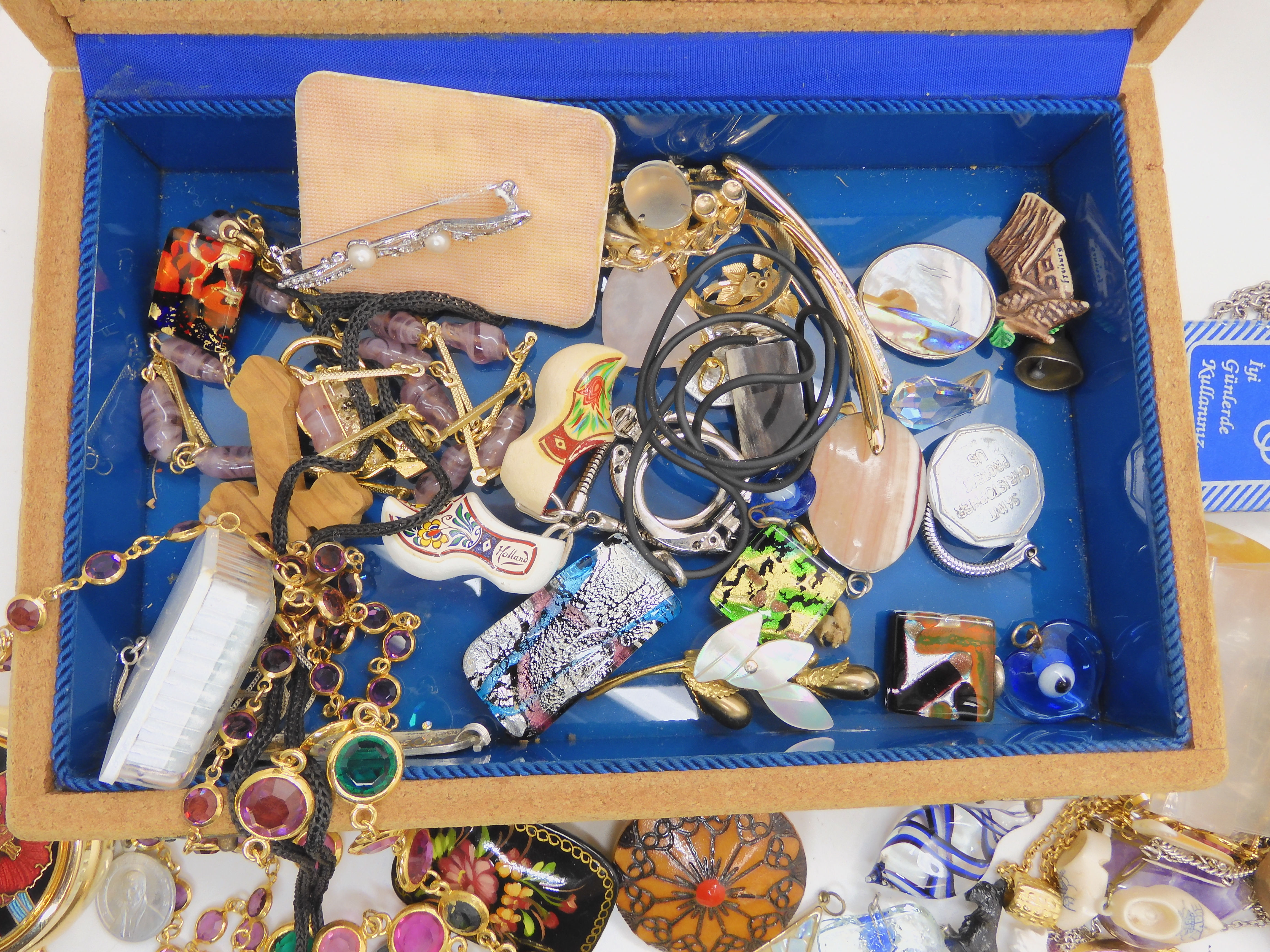 A cork landscape box full of vintage costume jewellery Condition Report: Not available for this lot - Image 3 of 6