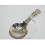A silver caddy spoon by George Unite, Birmingham marks, 9.5cm long Condition Report: Available