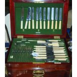 An EP cutlery set in mahogany canteen, 107 pieces Condition Report: Available upon request
