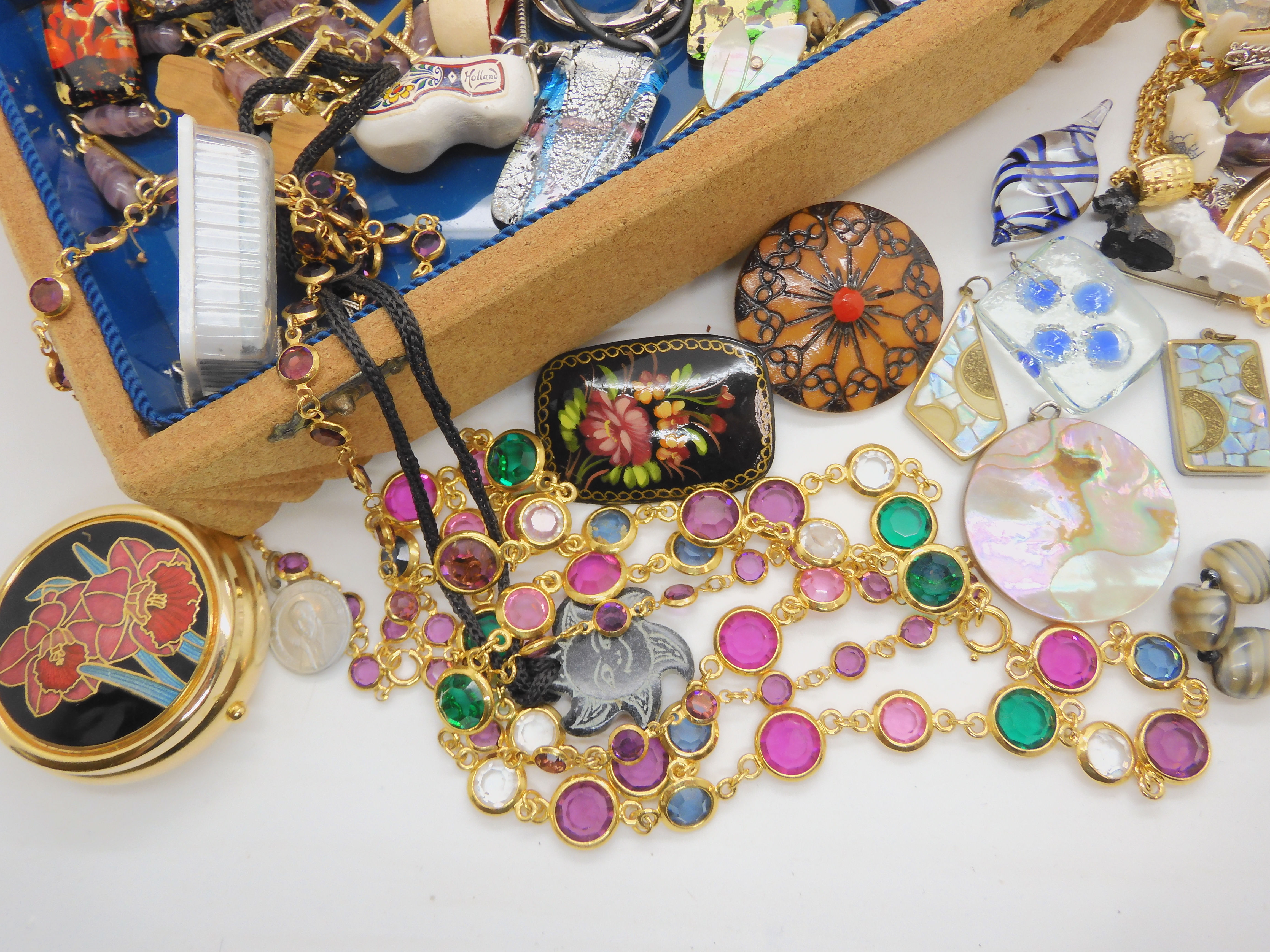 A cork landscape box full of vintage costume jewellery Condition Report: Not available for this lot - Image 4 of 6