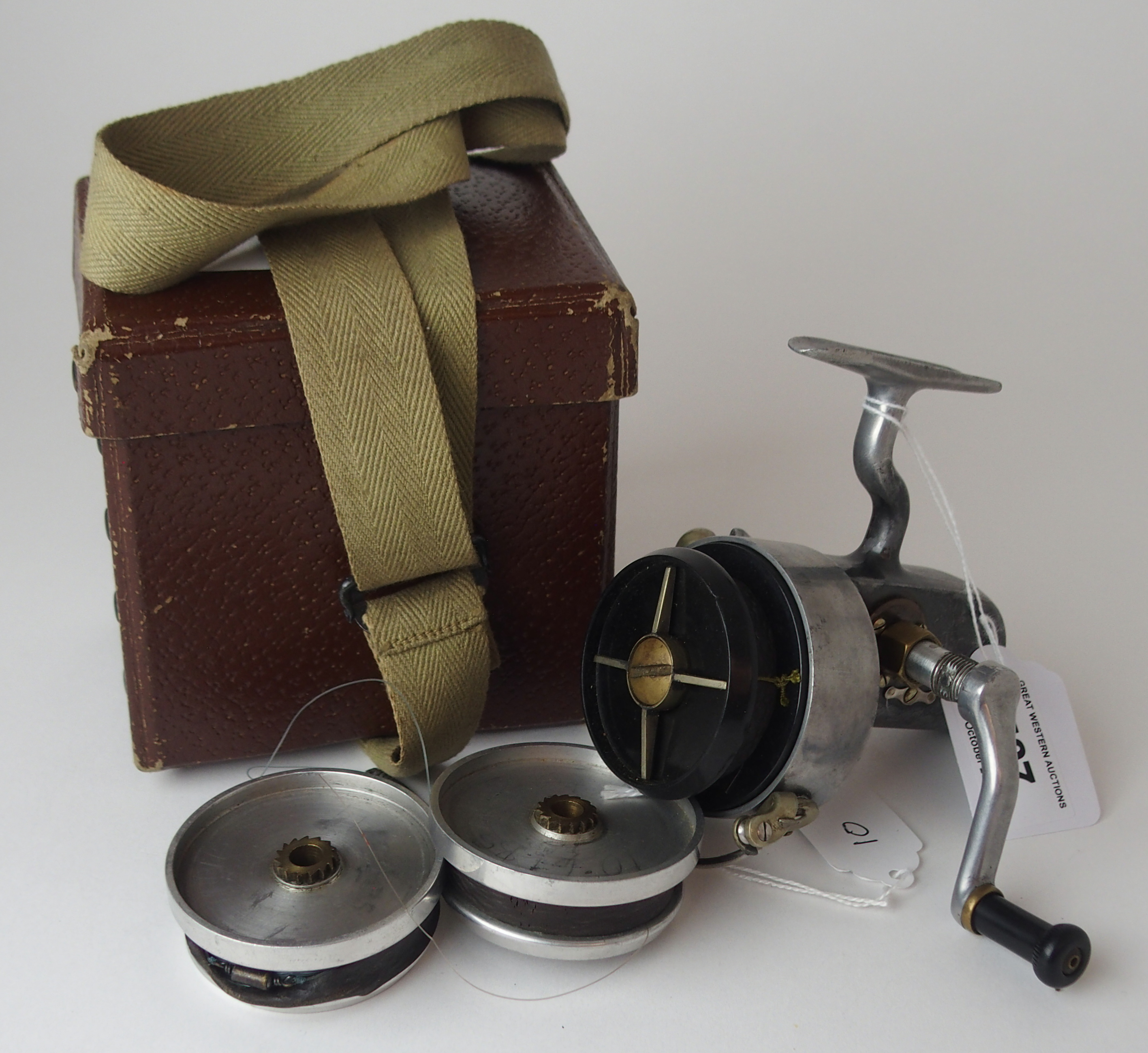 A Hardy Altex No2, mk3 reel with two spare spools, reel bag, boxed Condition Report: Available