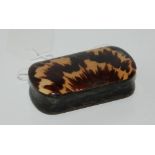 An animal horn snuff mull, 6cm wide Condition Report: Available upon request