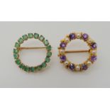 A 9ct gold emerald rondel brooch diameter approx 2.2cms, together with a yellow metal amethyst and