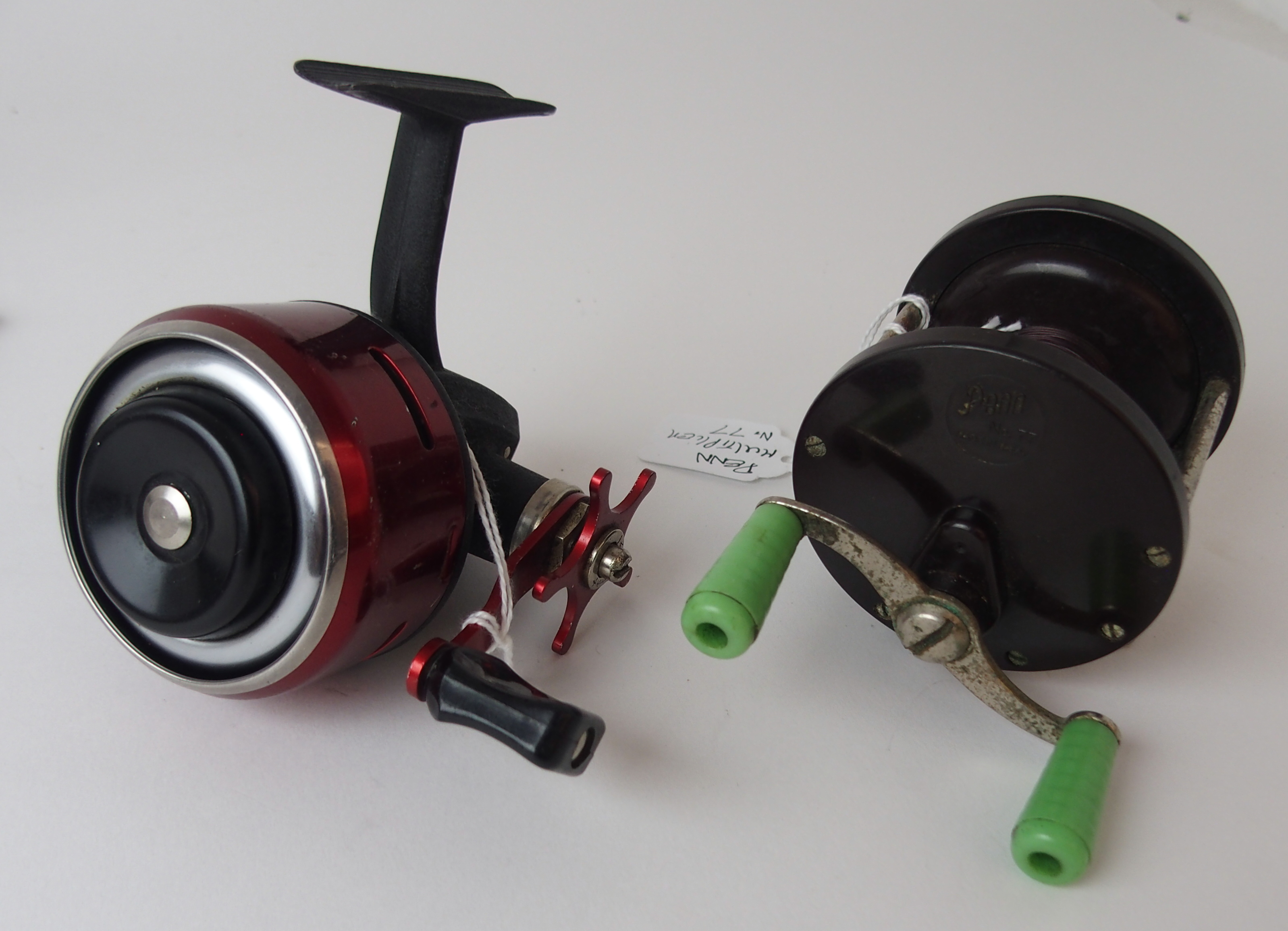 Seven various spinning reels comprising Silent Spin Flyte, Bretton 400, two stamped Cafaro Bros, - Image 2 of 4