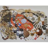 Vintage costume jewellery to include coral beads, dog, butterfly and bug items Condition Report: Not