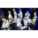 Lladro Nativity figures including Mary, Joseph, baby Jesus, the three kings, angels etc Condition