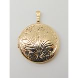 A 9ct gold round locket diameter 3.2cm, weight 5.7gms Condition Report: Available upon request