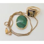 A 10k gold gents signet ring, size Z, together with a 9ct gold mounted malachite pendant and