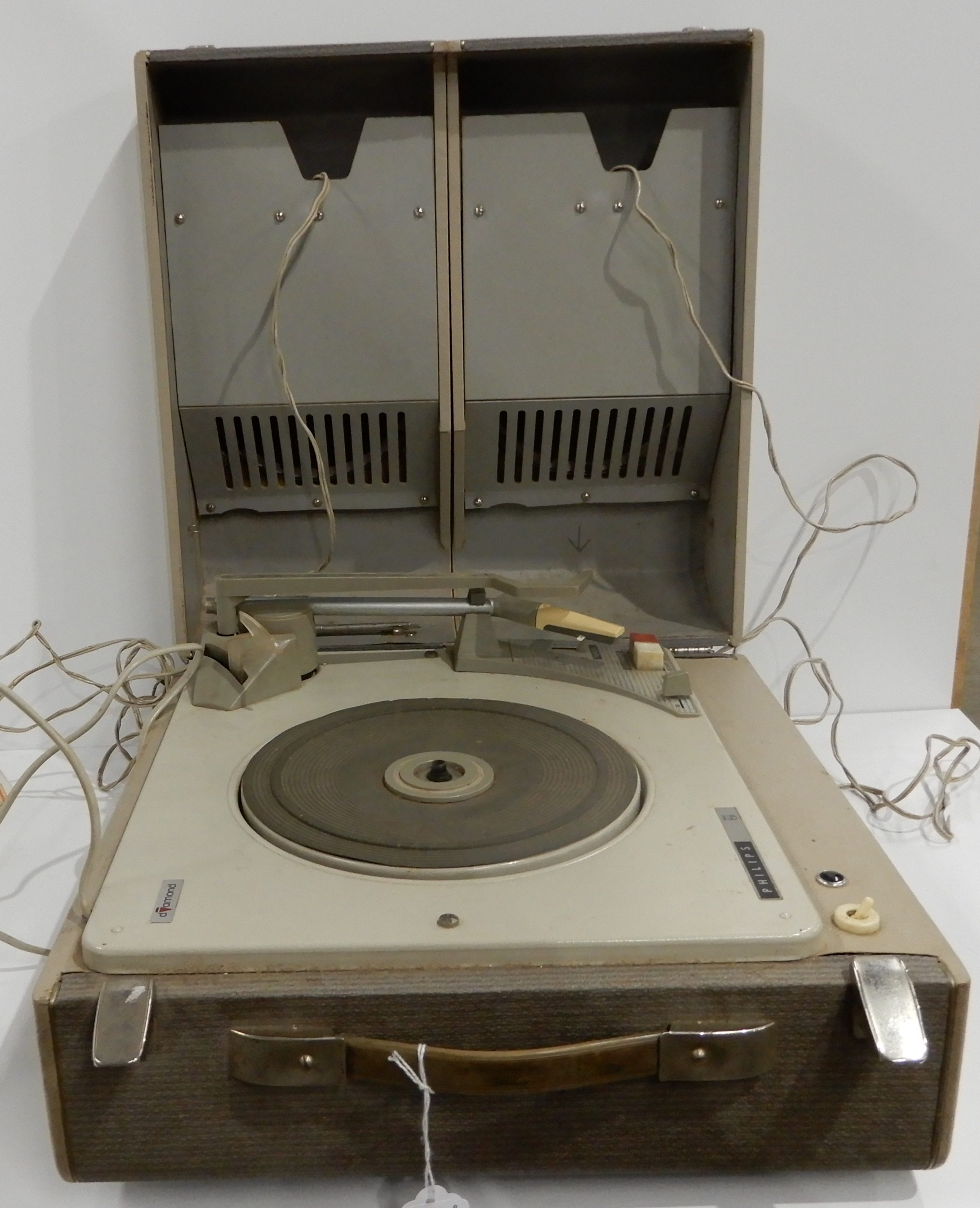A Philips Diamond portable stereo vinyl record player type AG9125W/03 serial number 22231 - Image 5 of 7