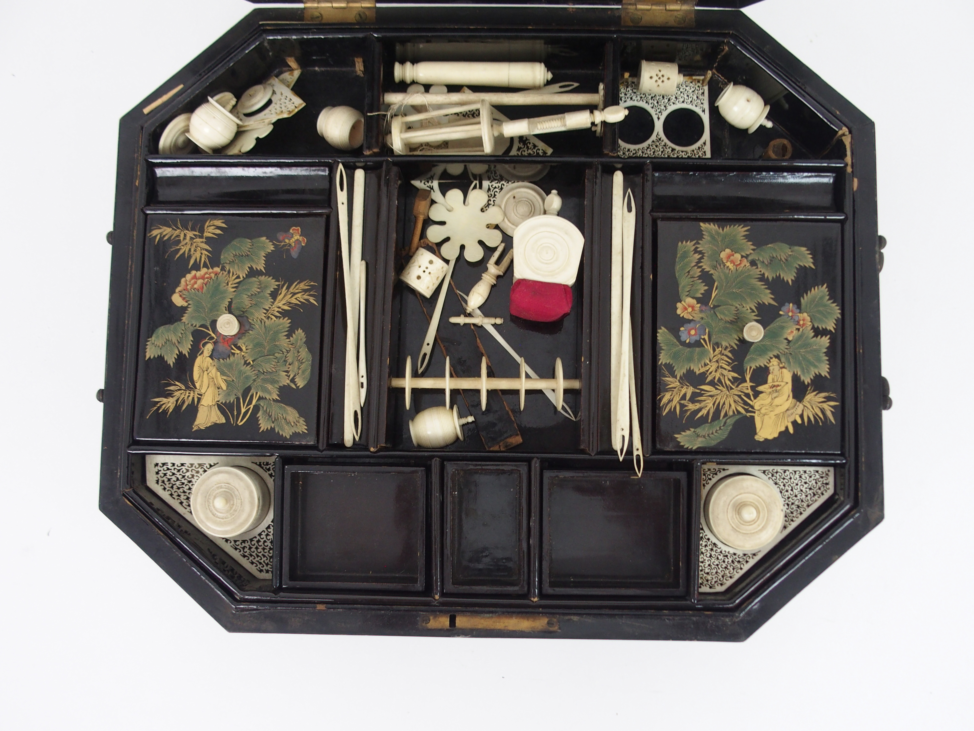 A CANTONESE BLACK AND GOLD LAQUERED SEWING BOX painted in gilts with immortals and figures beneath - Image 6 of 10