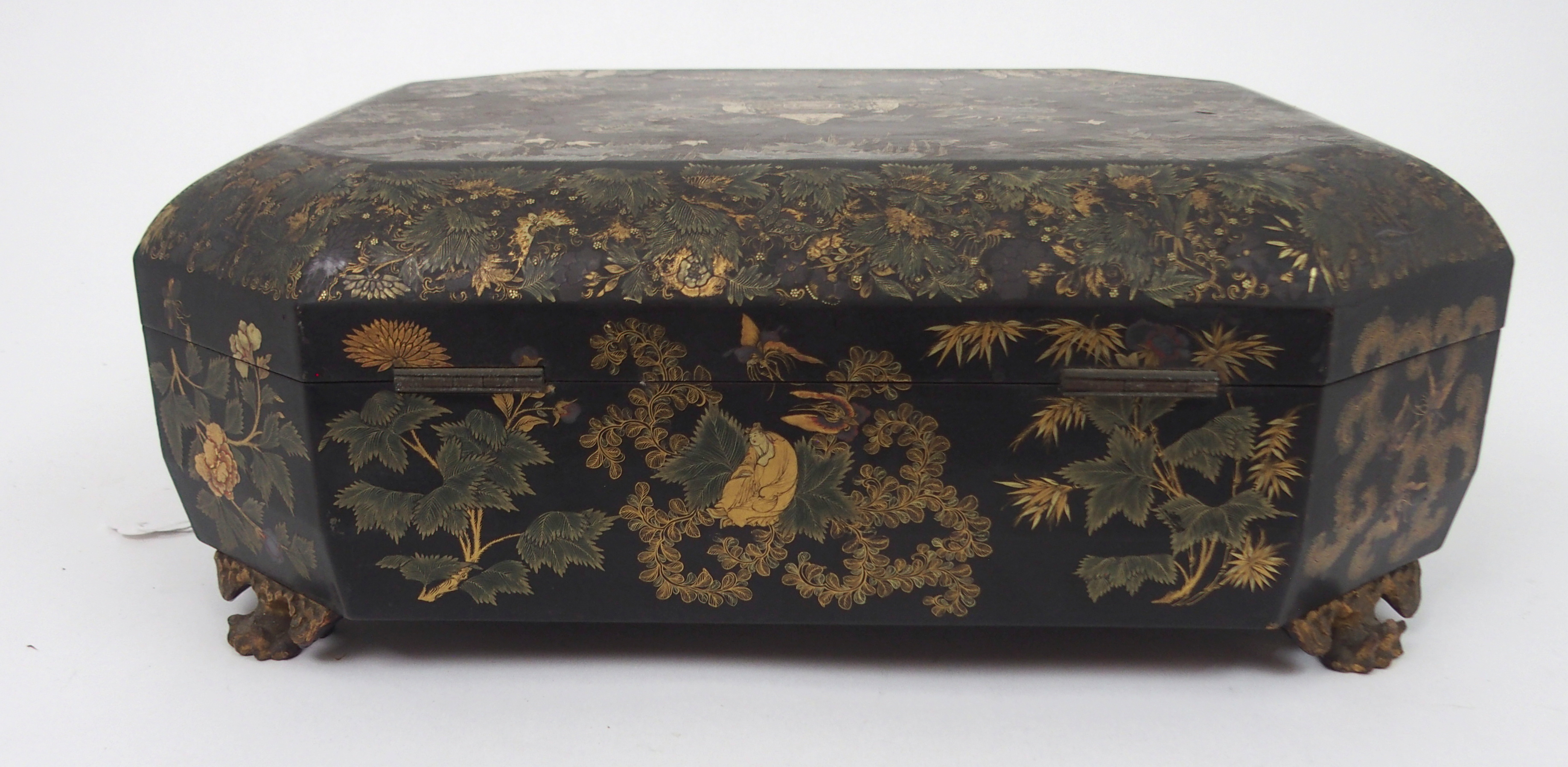 A CANTONESE BLACK AND GOLD LAQUERED SEWING BOX painted in gilts with immortals and figures beneath - Image 8 of 10